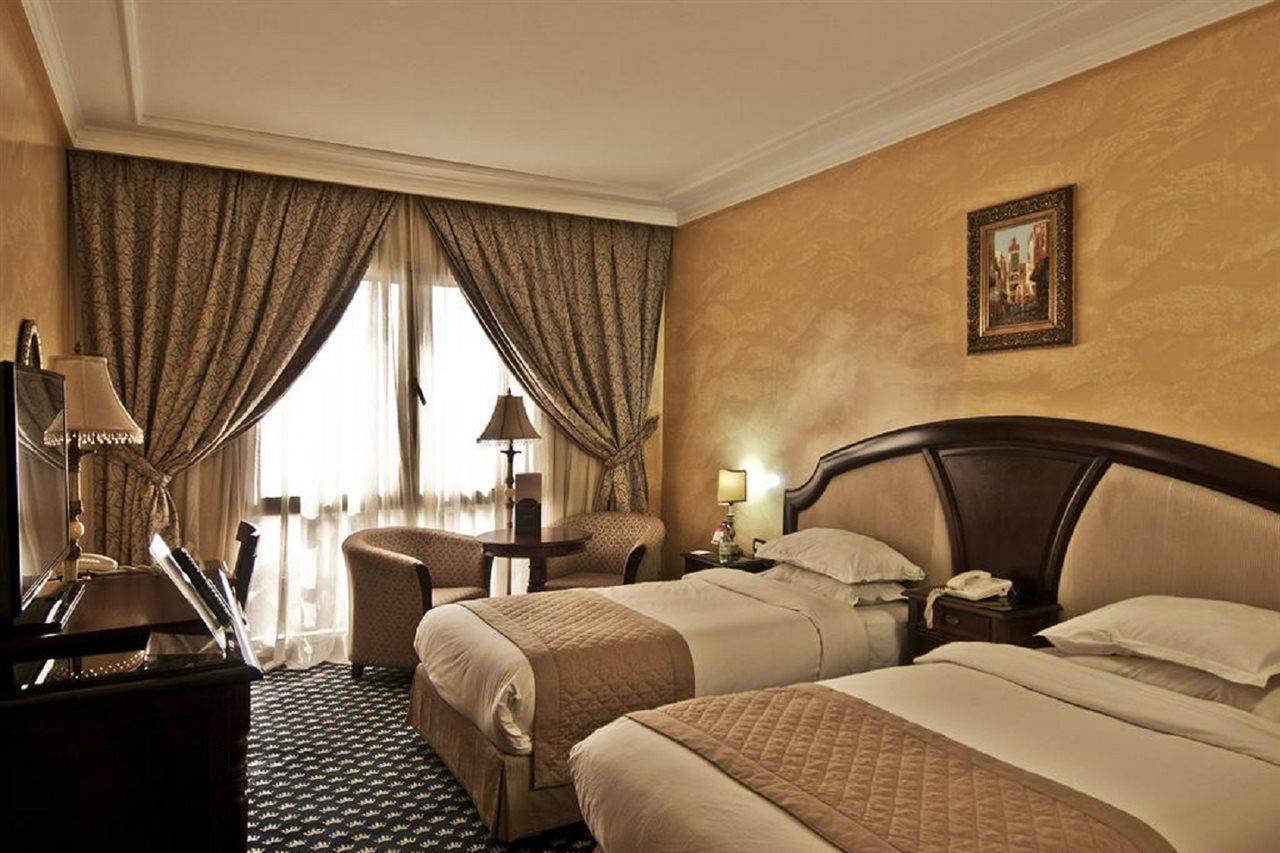 מלון Ramada By Wyndham פס מראה חיצוני תמונה