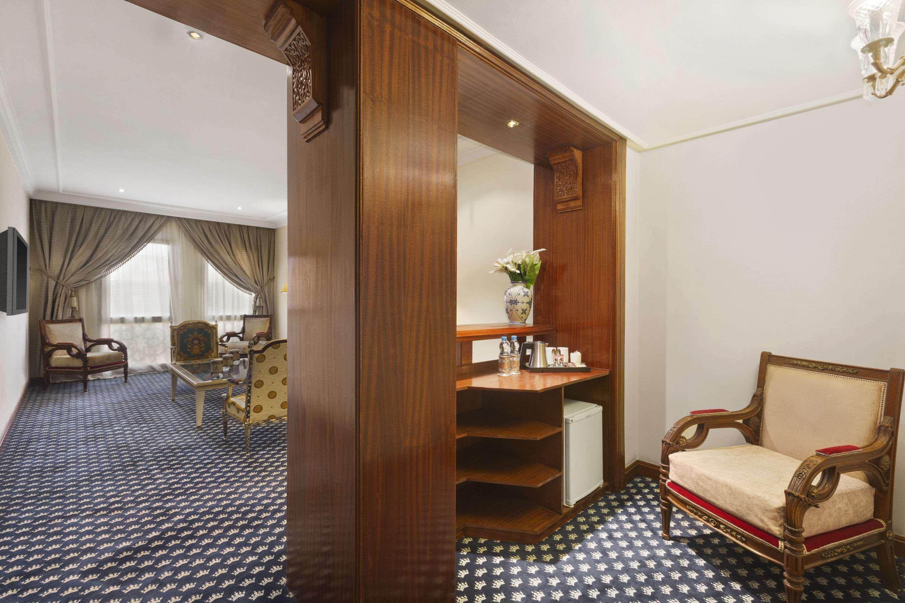 מלון Ramada By Wyndham פס מראה חיצוני תמונה
