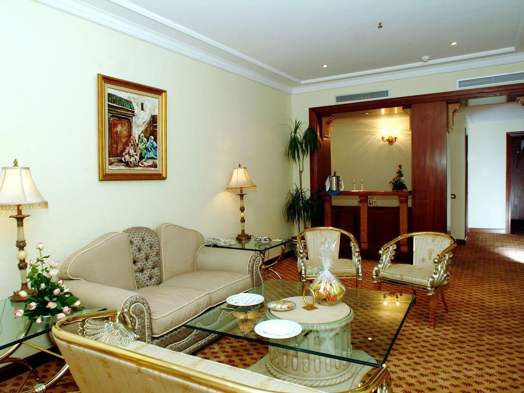 מלון Ramada By Wyndham פס מראה חיצוני תמונה